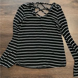 Black and white stripped top!